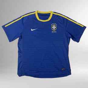 Maillot Brésil 2010 2011 Extérieur Taille XL 369251-493 dans Maillots de sélections d'équipes nationales de football taille Homme